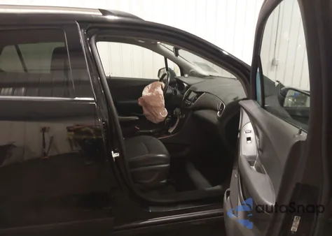 2020 Chevrolet Trax Fwd Lt z USA, uszkodzony, nr VIN 3GNCJLSB0LL178354